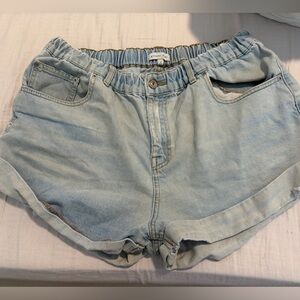 Gianni Bini Light Wash Shorts